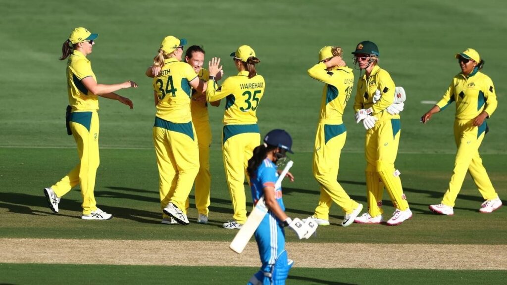 AUS Beats IND by 122 Runs in 2nd W-ODI, Leads Series 2-0