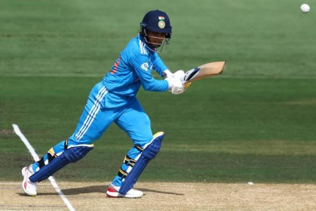 AUS Beats IND by 122 Runs in 2nd W-ODI, Leads Series 2-0