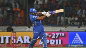 Mumbai Indians Dominate SRH in Crucial IPL 2025 Clash