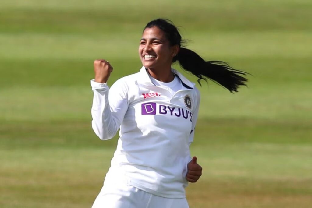 Mandhana's Century, Rana's Four-Wicket Haul Secure Tri-Series Win for India